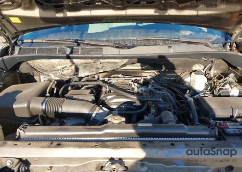 2010 Toyota Tundra Grade 5.7L V8 z USA, uszkodzony, nr VIN 5TFRY5F12AX074204